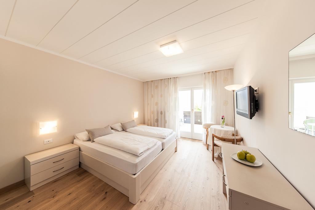 Hotel Landhaus Innerhofer Schenna Luaran gambar